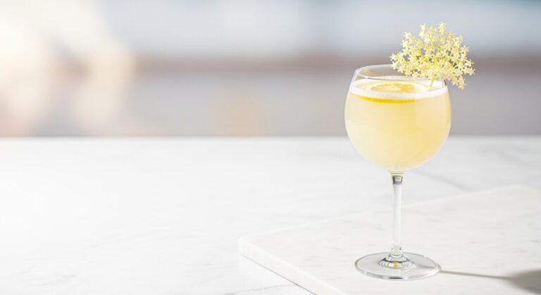 Elderflower Moscato Mimosa: The Effervescent Sparkle of Spring Celebrations