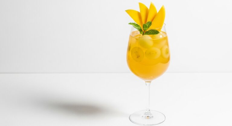 Mango Sauvignon Blanc Sangria: A Refreshing Summer Sipper That Packs a Tropical Punch