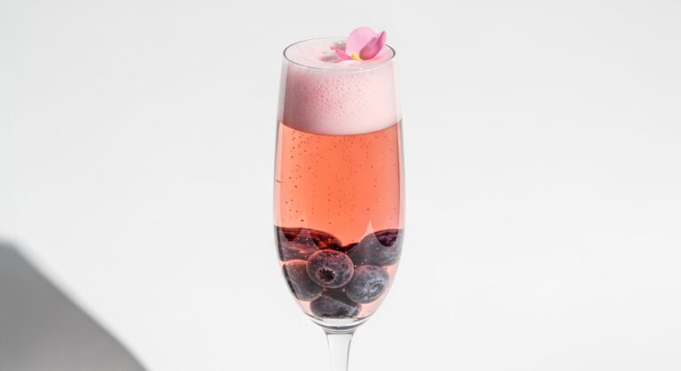 Blueberry Rosé Mimosa: The Perfect Brunch Cocktail to Elevate Your Morning