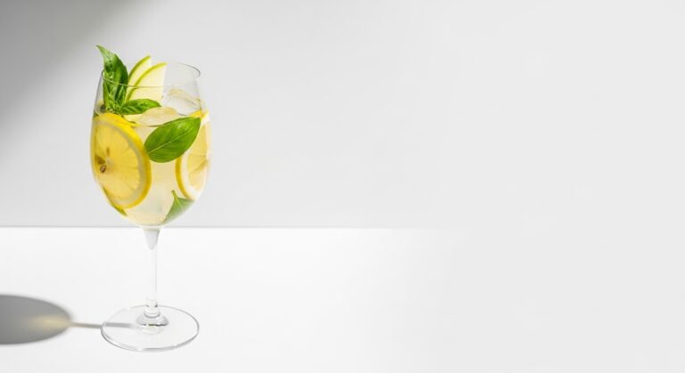 The Ultimate Basil Pinot Grigio Sangria: A Refreshing Summer Sipper You’ll Crave All Season Long