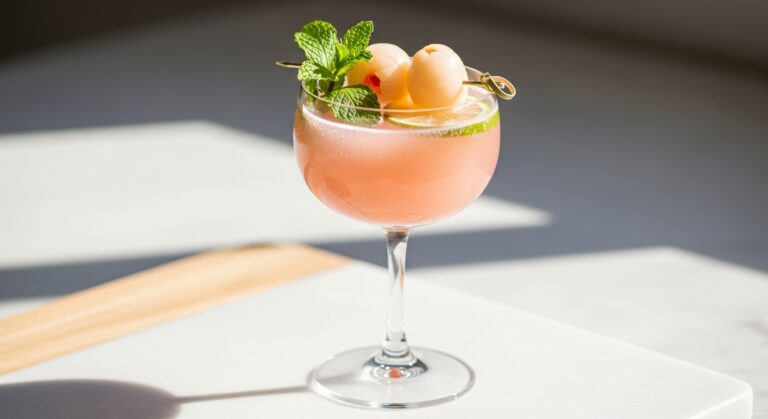 The Ultimate Lychee Moscato Smash: A Sweet, Sparkling Cocktail That’s Taking Summer by Storm