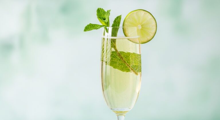 The Perfect Mint Moscato Mimosa: A Refreshing Sparkling Cocktail That’s Easy to Make at Home
