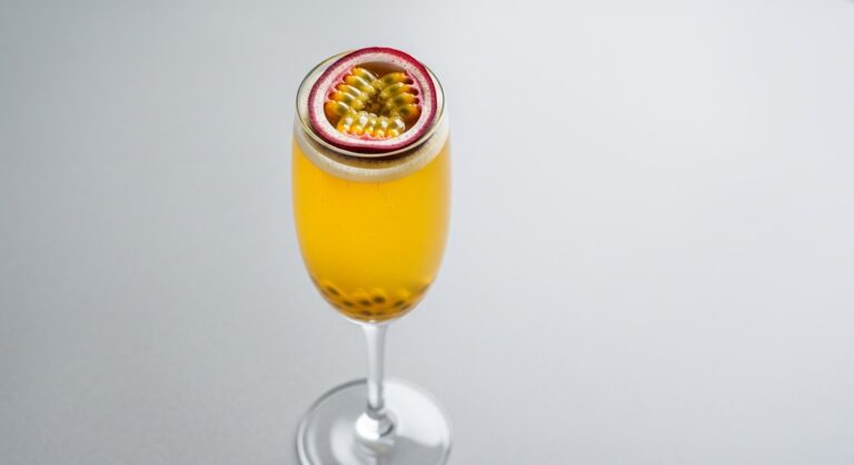 Passion Fruit Champagne Spritz: A Refreshing Sparkling Cocktail That’s Perfect for Any Occasion