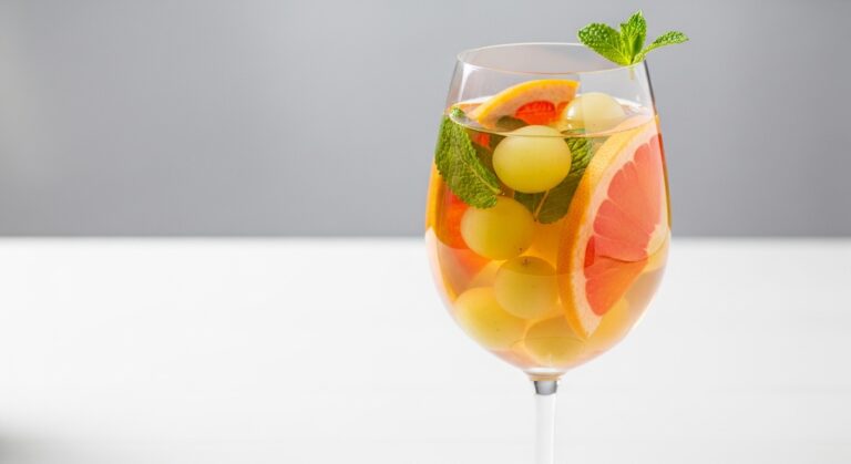Refresh Your Summer with a Zesty Grapefruit Sauvignon Blanc Sangria