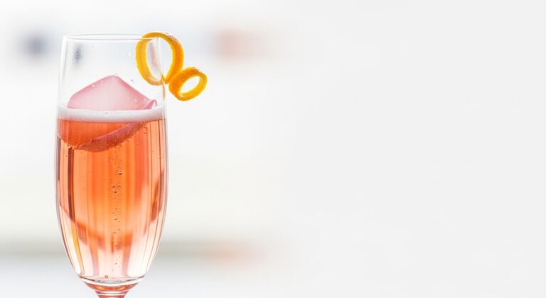 Rose Pinot Grigio Mimosa: The Elegant Sparkling Cocktail That’s Taking Brunch by Storm