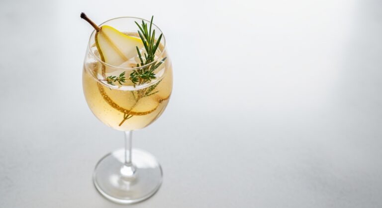 Why Pear Chardonnay Spritz Is the Perfect Summer Sipper You’ve Been Craving