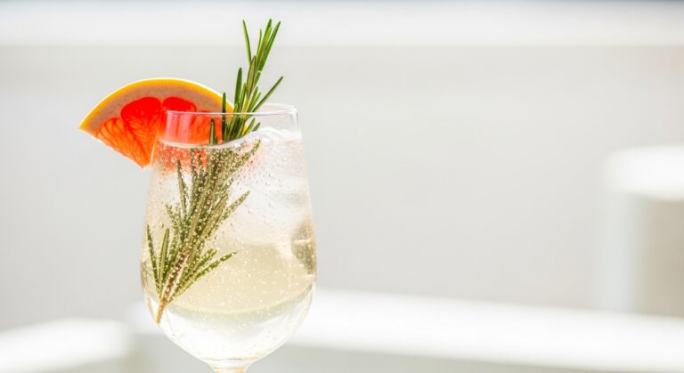 Discover the Refreshing Sparkle of Grapefruit Riesling Spritz