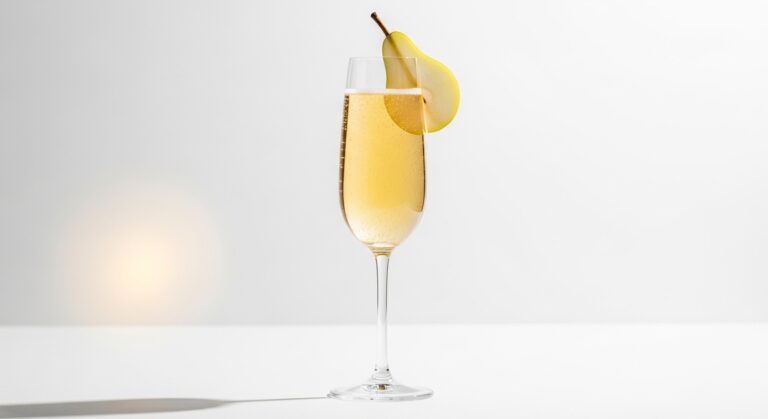 Pear Moscato Mimosa: A Refreshing Sparkling Cocktail That’s Perfect for Brunch or Summer Gatherings