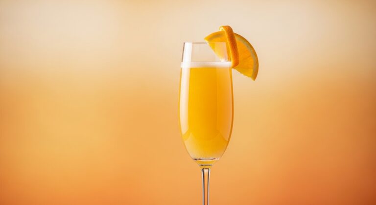 Orange Champagne Mimosa: The Sparkling Brunch Cocktail That’s Taking Over Social Media