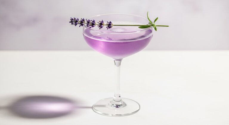 Lavender Champagne Spritz: The Sophisticated Sparkling Cocktail Taking Social Gatherings by Storm