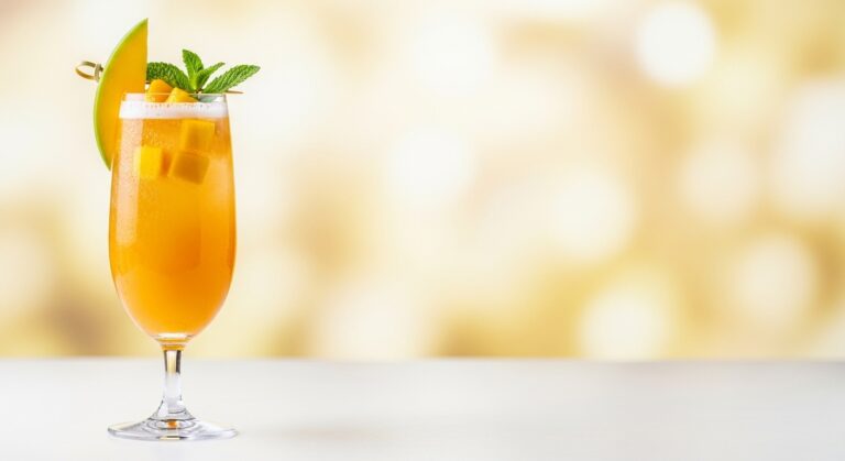 The Ultimate Mango Champagne Smash: A Refreshing, Effervescent Cocktail You’ll Crave All Summer